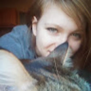 Meet your Posher, Lara